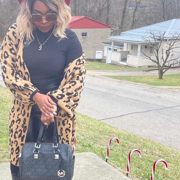 OVERSIZED LEOPARD PRINT LONG CARDIGAN SWEATER STATEMENT SLEEVES - Picture 14 of 16